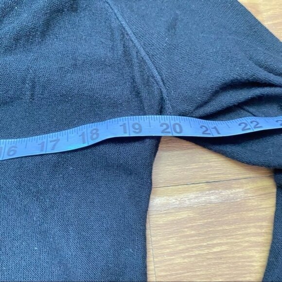 T by Alexander Wang Button Front Sweater Sz Medium - Picture 7 of 9